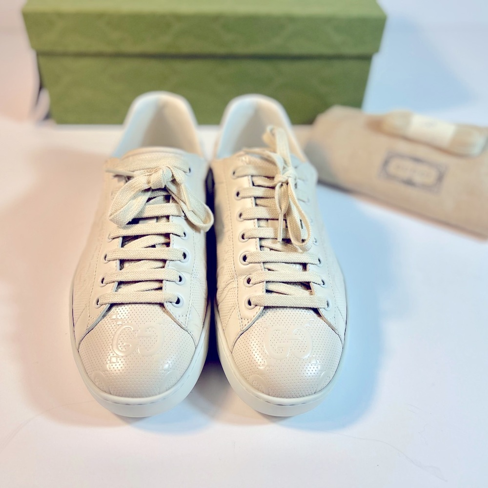 Gucci GG embossed sneakers cream